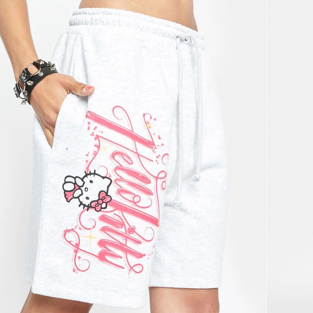 NGOrder Hello Kitty Graffiti Shorts size 8/M